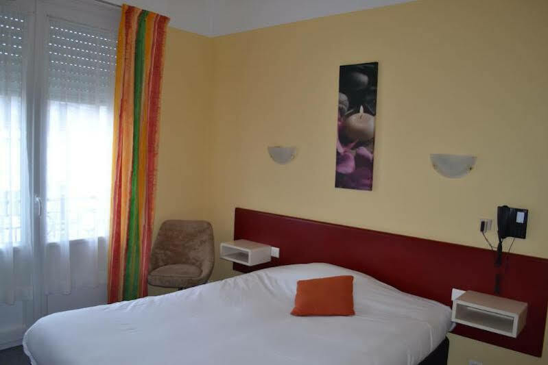 Hotel Le Bretagne Saint-Nazaire  Exterior photo