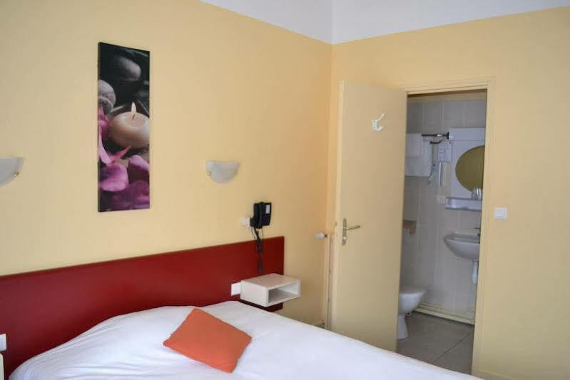 Hotel Le Bretagne Saint-Nazaire  Exterior photo
