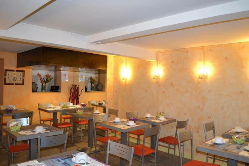 Hotel Le Bretagne Saint-Nazaire  Exterior photo